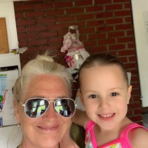 Meet your Posher, Donna